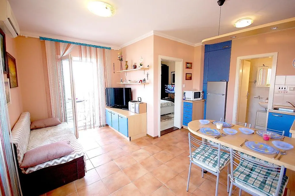 Apartment Amalia Malinska